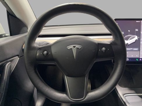 Used 2021 Tesla Model Y Performance image 29