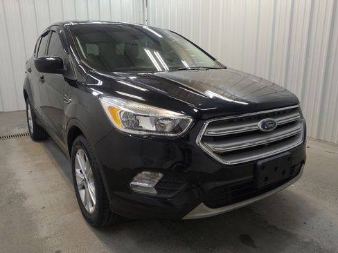 Used 2019 Ford Escape SE FWD image 13