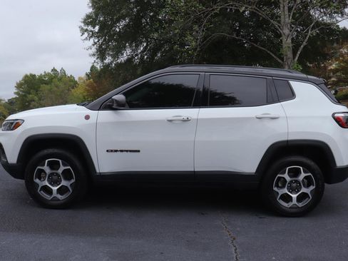 Used 2022 Jeep Compass Trailhawk image 5