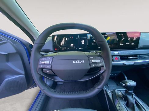 Used 2025 Kia K4 EX FWD image 12