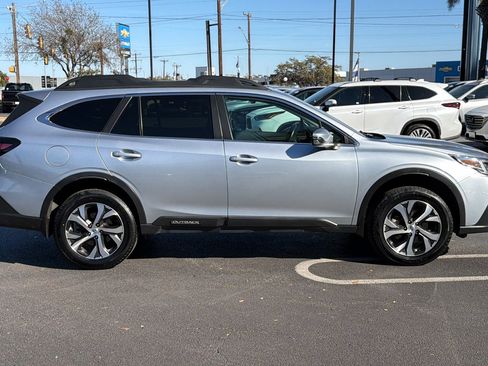 Used 2022 Subaru Outback Limited w/ Popular Package #2 image 9