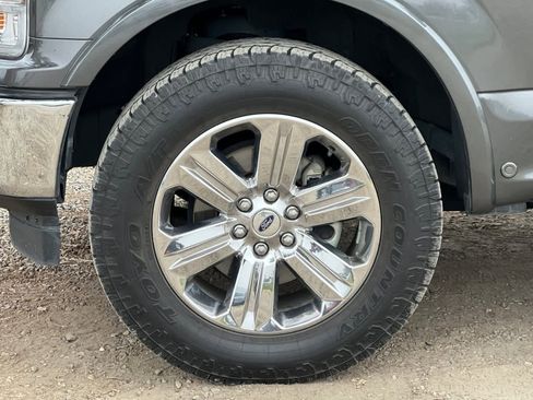 Used 2018 Ford F150 Lariat w/ Equipment Group 502A Luxury image 28