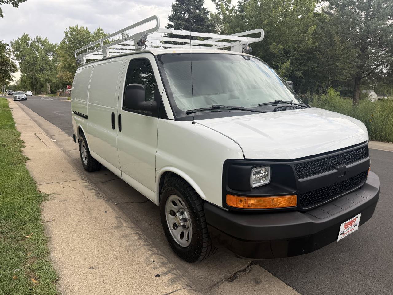Used 2013 Chevrolet Express 1500 AWD image 7
