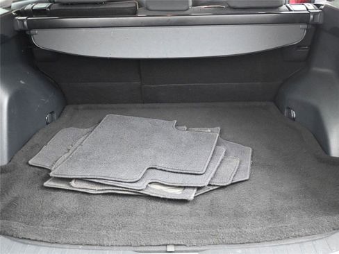 Used 2020 Toyota RAV4 XLE w/ Convenience Package image 7