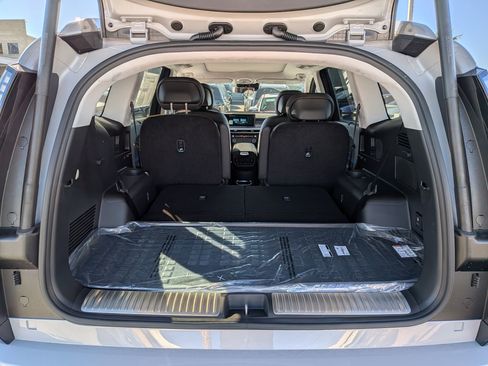 New 2026 Hyundai Ioniq 9 Calligraphy image 23