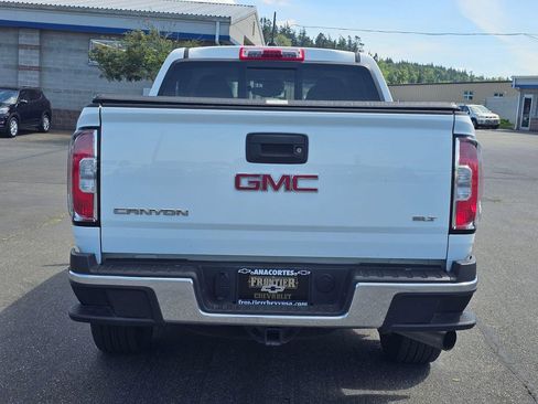 Certified 2017 GMC Canyon SLT w/ Driver Alert Package AWD/4WD image 4