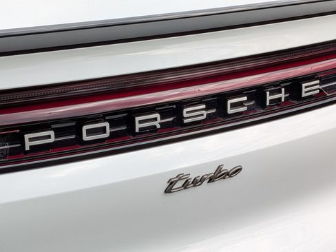 Certified 2026 Porsche Cayenne Turbo AWD/4WD image 24