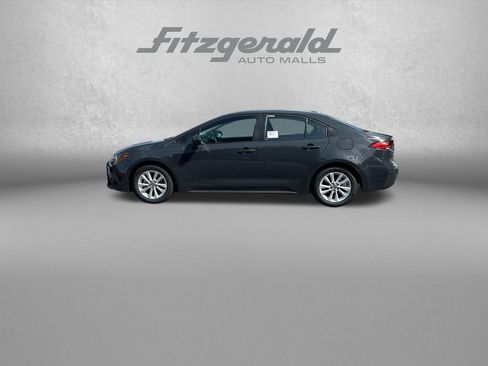 Used 2026 Toyota Corolla LE w/ LE Premium Package FWD image 5