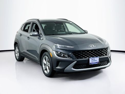 Used 2023 Hyundai Kona SEL AWD/4WD image 3
