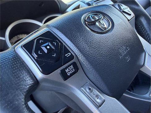 Used 2015 Toyota Tacoma PreRunner w/ TRD Sport Package RWD image 17