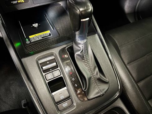 Used 2024 Honda CR-V EX-L image 17