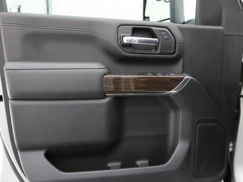 Used 2023 GMC Sierra 2500 SLE w/ SLE Convenience Package image 40