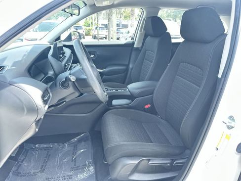Used 2023 Honda HR-V LX image 13
