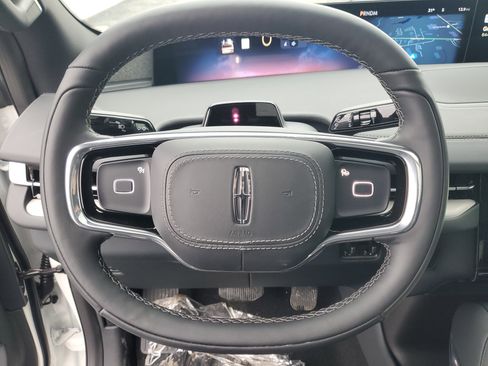 New 2025 Lincoln Navigator L Reserve w/ Jet Appearance Package image 13