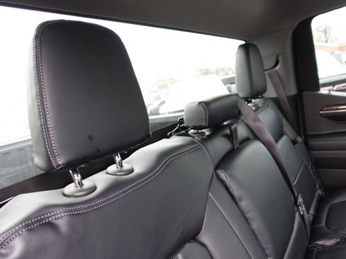 Used 2024 GMC Sierra 1500 Elevation image 29