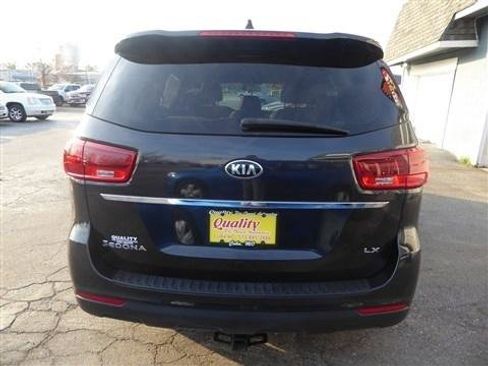 Used 2020 Kia Sedona LX image 7