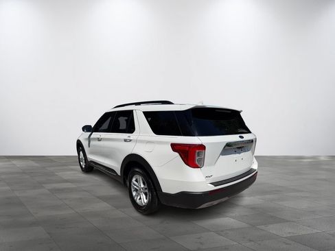 Used 2020 Ford Explorer XLT w/ Equipment Group 202A RWD image 4