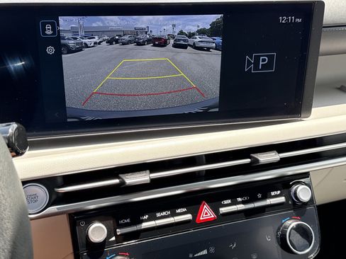 Used 2025 Hyundai Tucson SEL FWD image 24