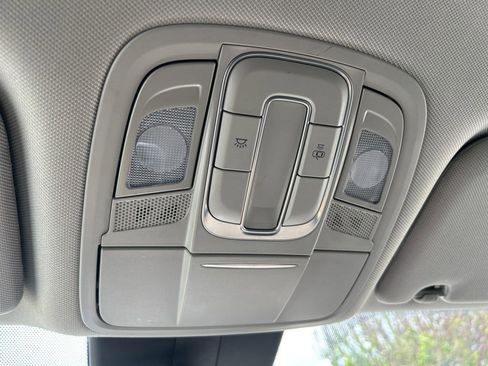 Used 2020 Hyundai Santa Fe SEL FWD image 39