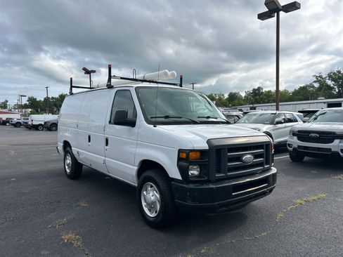 Used 2014 Ford E-250 and Econoline 250 RWD image 3