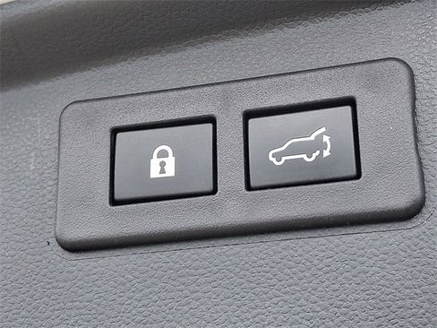 Used 2021 Subaru Outback Premium image 29