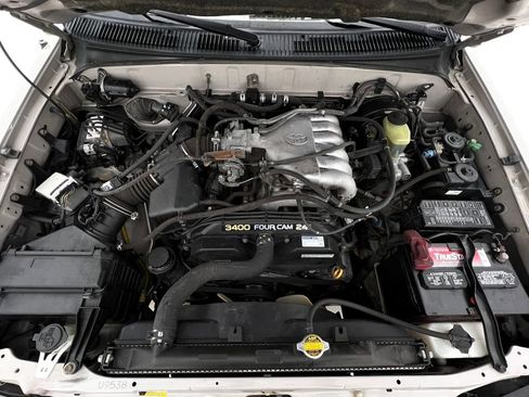 Used 2000 Toyota 4Runner SR5 image 24