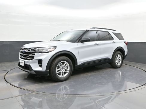 New 2026 Ford Explorer Active w/ Active Comfort Package image 31