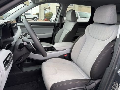 Used 2023 Hyundai Palisade SE image 34