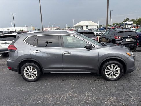 Used 2018 Nissan Rogue SV w/ Premium Package AWD/4WD image 2