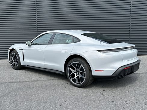 New 2025 Porsche Taycan image 3