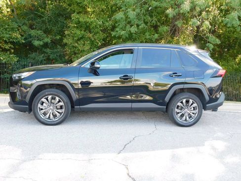Used 2024 Toyota RAV4 XLE Premium w/ Weather Package AWD/4WD image 9
