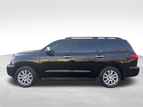Used 2011 Toyota Sequoia Platinum AWD/4WD image 2