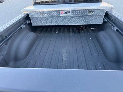 Used 2023 RAM 1500 Laramie AWD/4WD image 6