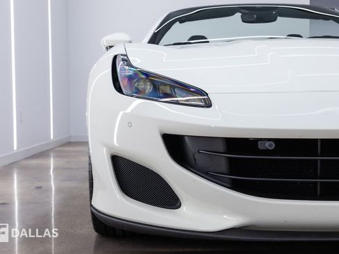 Used 2020 Ferrari Portofino RWD image 7