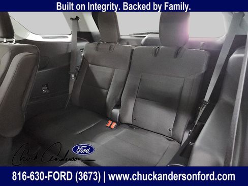 Used 2021 Ford Explorer XLT image 31