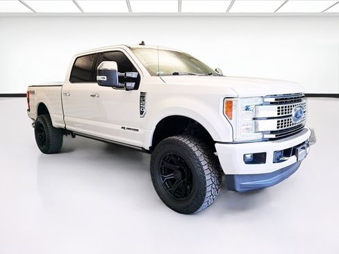 Used 2019 Ford F250 Platinum image 3