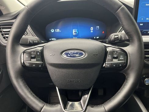 Certified 2025 Ford Escape Platinum w/ Premium Technology Package AWD/4WD image 16