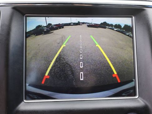 Used 2018 Jeep Grand Cherokee Altitude AWD/4WD image 22