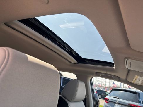 Used 2023 Honda CR-V EX image 18