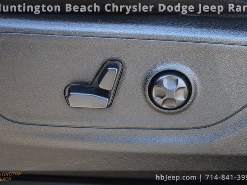 Used 2019 RAM 1500 Big Horn image 30