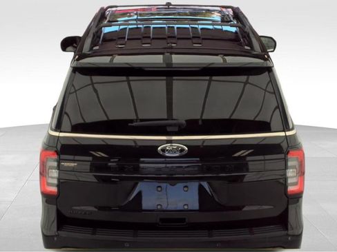 Used 2023 Ford Expedition Limited AWD/4WD image 5