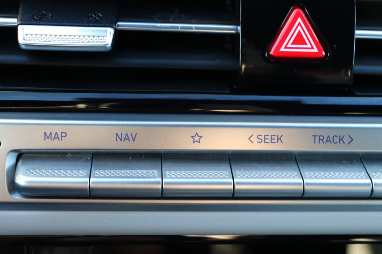 Used 2024 Genesis G70 2.5T AWD/4WD image 35