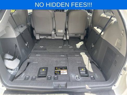Used 2020 Toyota Sienna XLE FWD image 29