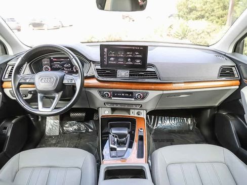 Used 2021 Audi Q5 Premium Plus image 10