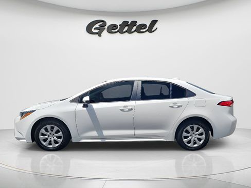Used 2024 Toyota Corolla LE FWD image 8
