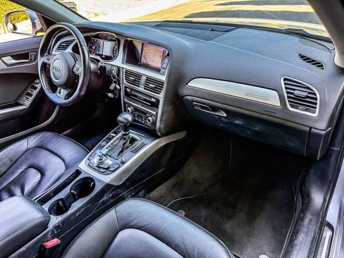 Used 2016 Audi A4 2.0T Premium image 10
