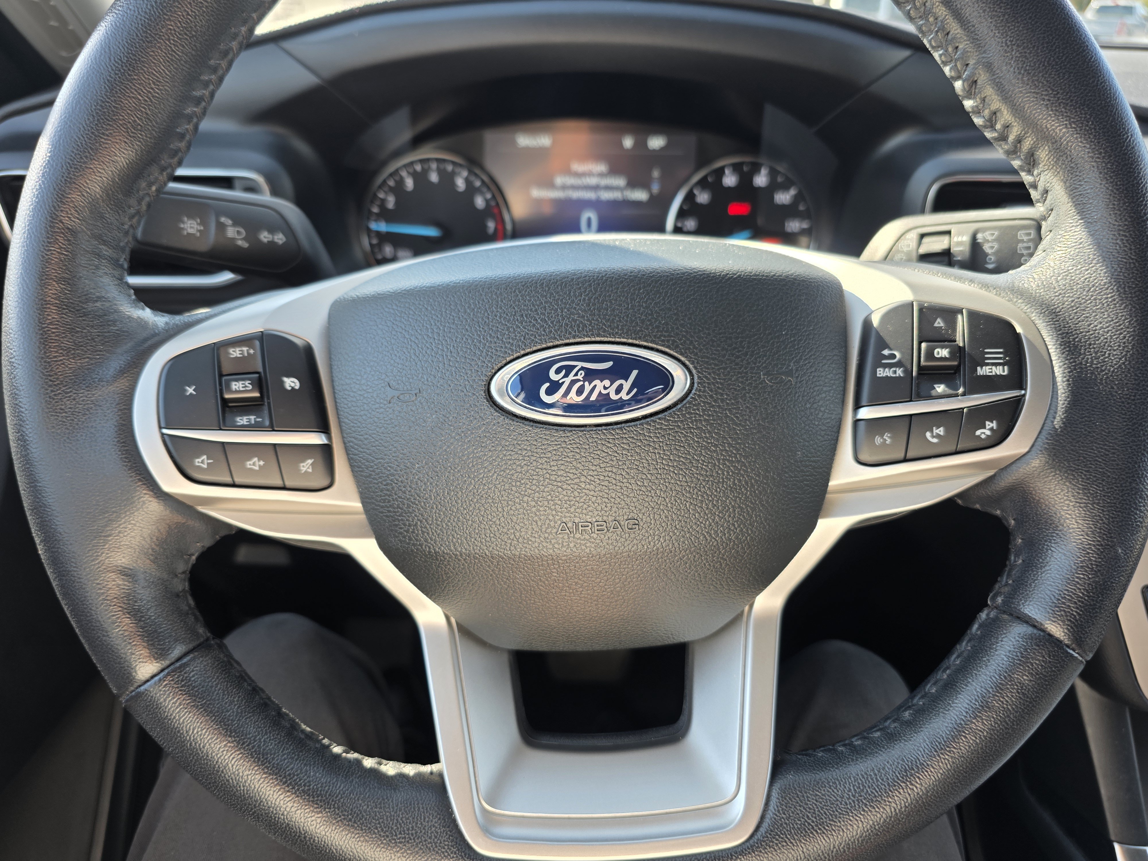 Certified 2023 Ford Explorer XLT w/ Equipment Group 202A AWD/4WD image 14