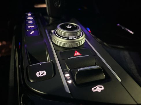 Used 2021 Maserati Levante image 87