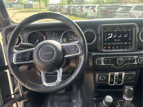 Used 2021 Jeep Wrangler Unlimited Sahara w/ Cold Weather Group AWD/4WD image 13