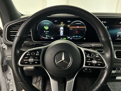 Used 2021 Mercedes-Benz GLS 450 4MATIC image 11